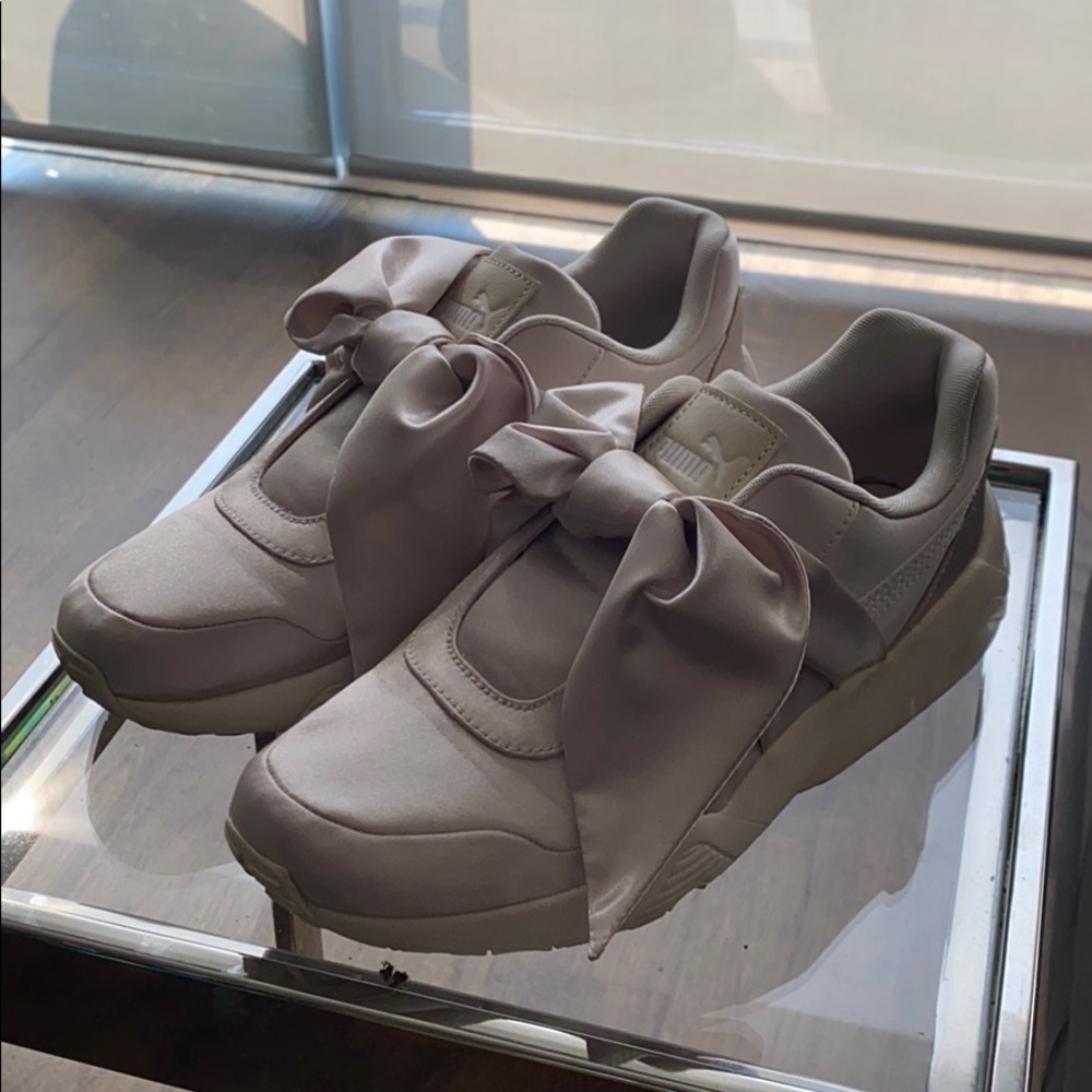 COPY - Puma Rihanna Fenty Bow Sneakers